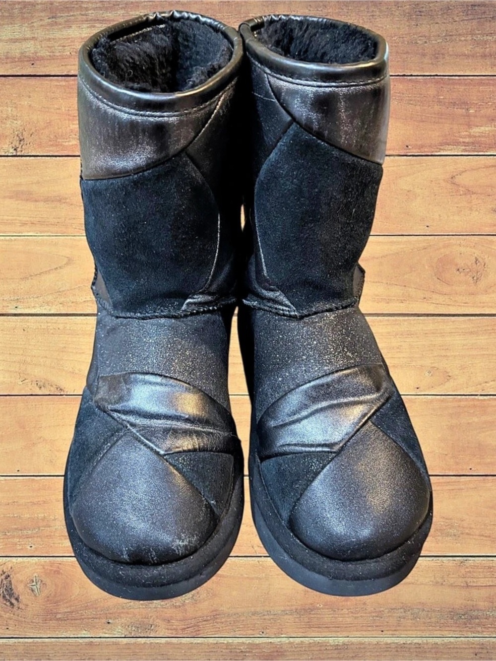 UGG Classic Short Black Glitter Patchwork Suede Leather Boots Size 8 GUC - Picture 5 of 16